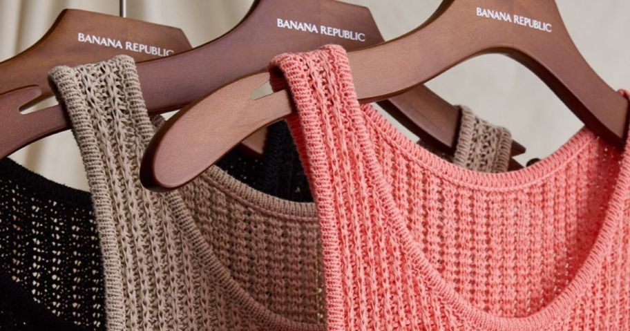 banana republic clothing on hangers