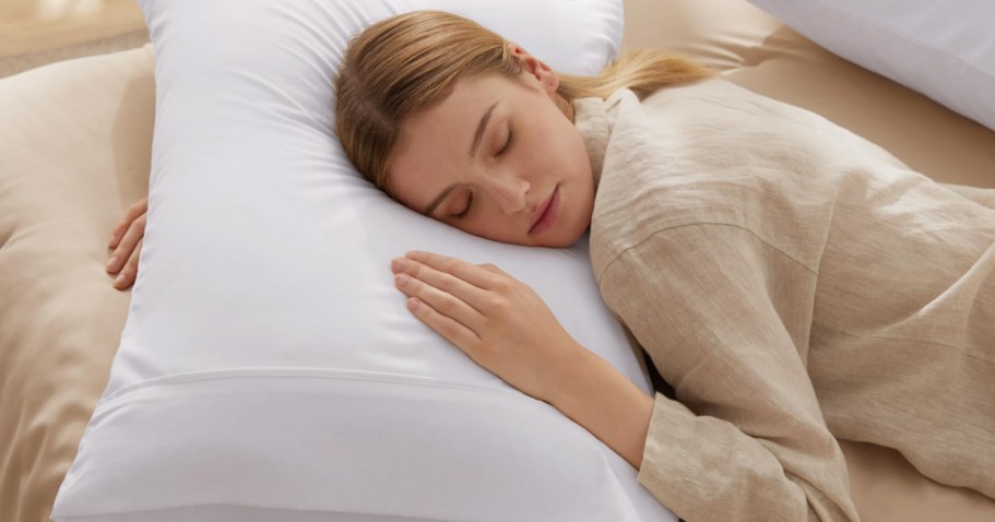 Bedsure Queen Pillows 2-Pack + 2 Pillow Cases Just $21.99 on Amazon