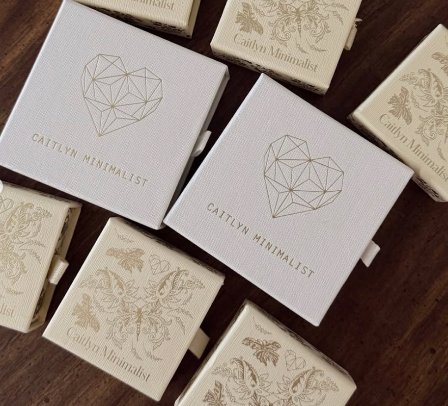 caitlyn minimalist boxes on wood table