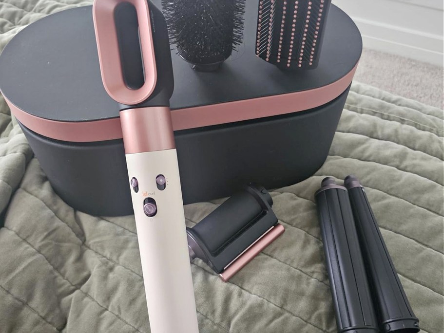 Team-Fave Dyson Airwrap Multi-Styler Just $449.99 Shipped (Reg. $650)