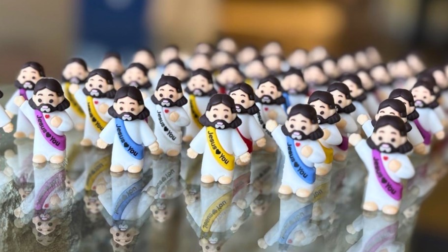 50 Tiny Jesus Figures Only $10.49 on Amazon (Easter Egg Filler!)
