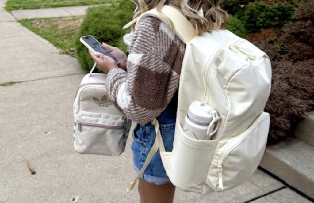 girl wearing lululemon backpack