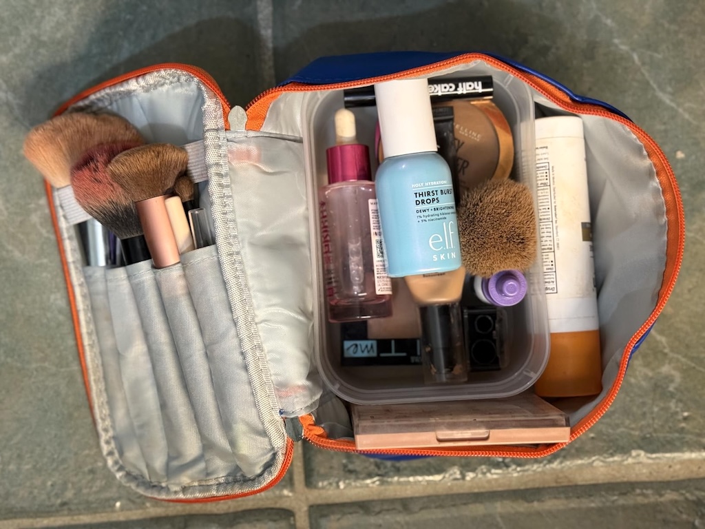 open makeup bag 