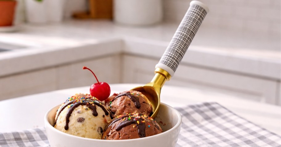 Walmart’s Thyme & Table Kitchen Accessories Are on Sale