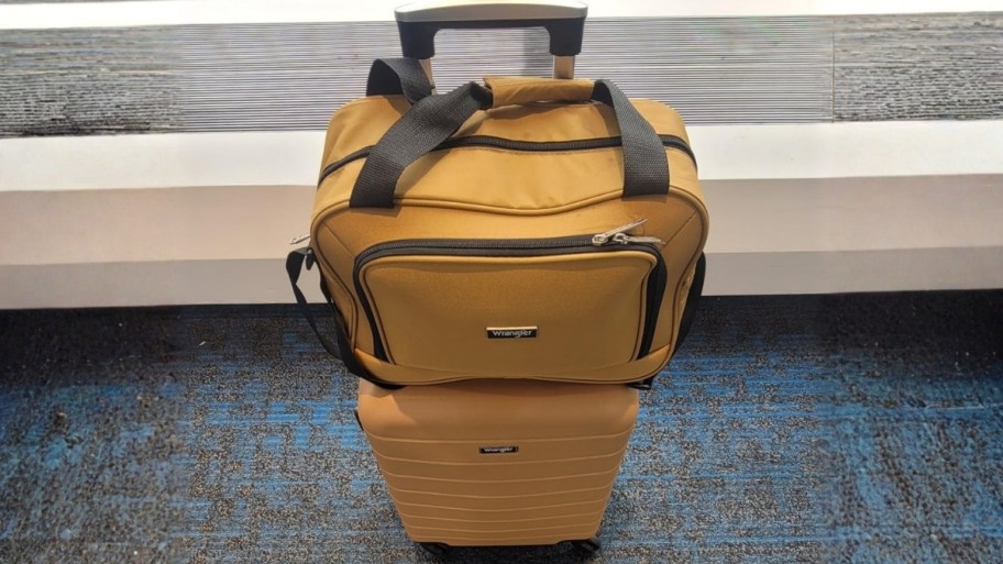 wrangler 2 piece luggage set