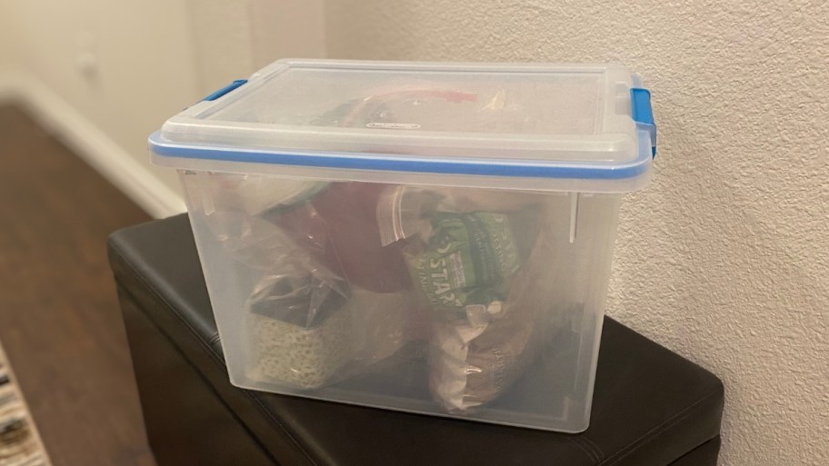 a 20 quart sterilite gasket box storage container