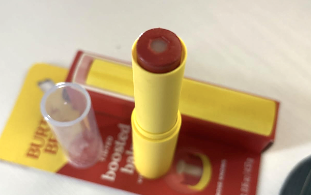 Burt’s Bees Tinted Lip Balm Just $3.98 Shipped on Amazon (Reg. $8)