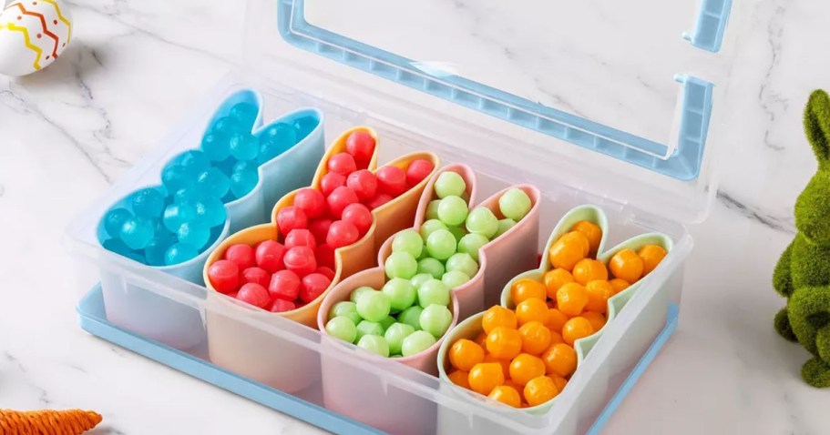 Have You Seen The NEW Easter Snackle Boxes at Target?