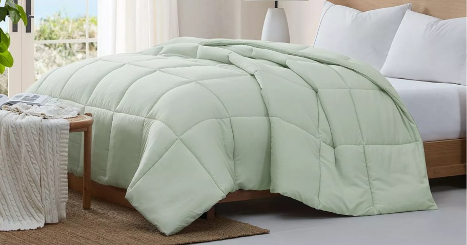 Up to 85% Off Macy’s Comforters & Sets | Styles from $19.99 (Reg. $130)
