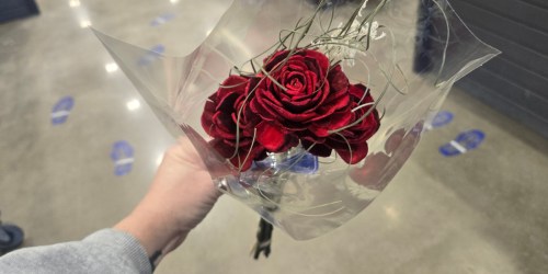 FREE Wooden Rose Bouquet for Lowe’s Rewards Members – Starts at 10 AM