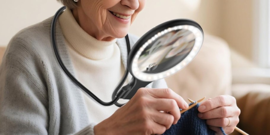 Lighted Magnifying Glass Set Under $17 on Amazon | Includes Hands-Free GooseNeck Mount