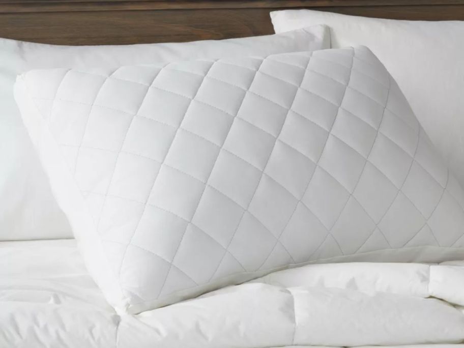 Threshold Extra Firm Cool Touch Bed Pillow