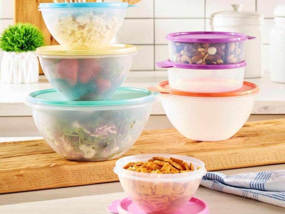 Tupperware set on top of the table