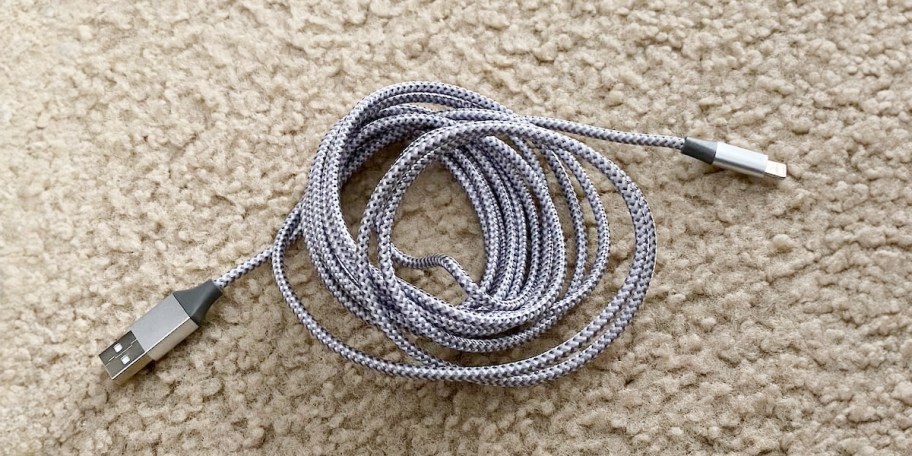 gray charger on carpet 