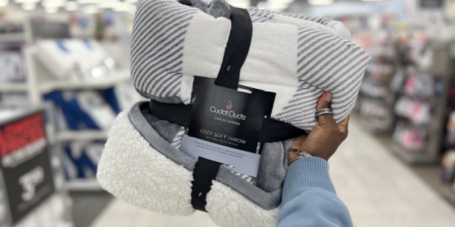 Cuddl Duds Throws from $9.59 on Kohls.com (Reg. $40)