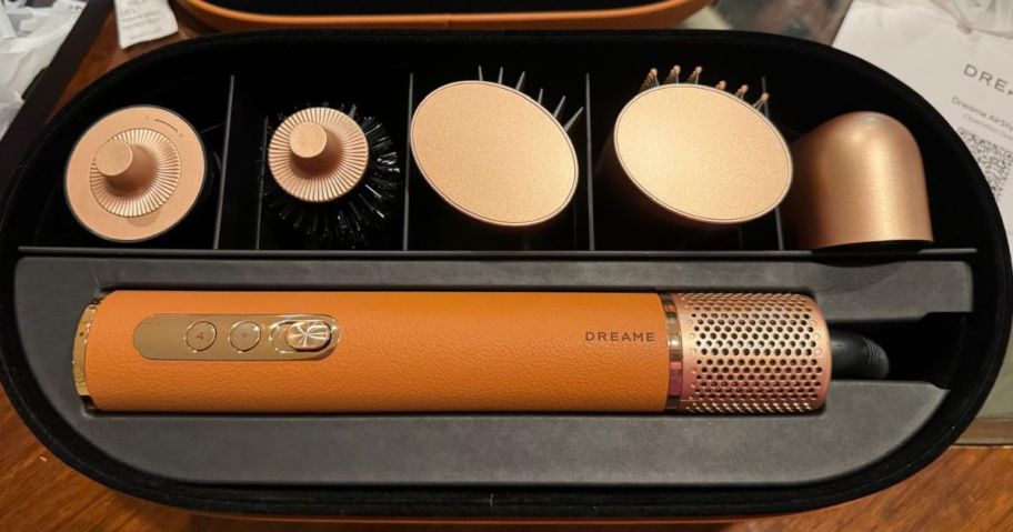 dreame hair set displayed on top of the table