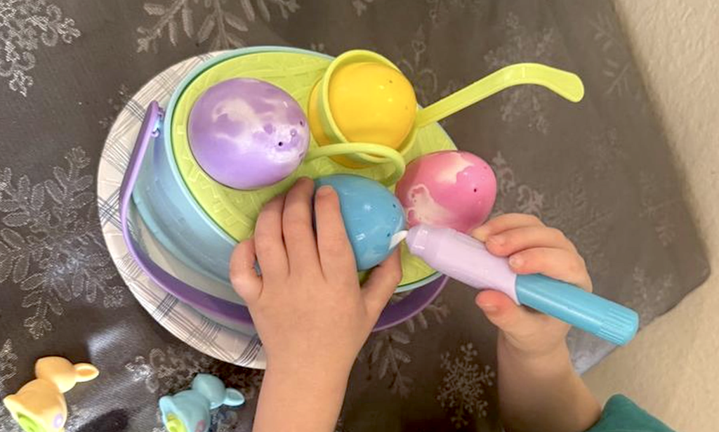 Melissa & Doug Water Wow Egg Decorating Kit Just $19.97 on Walmart.com (No-Mess Easter Fun!)