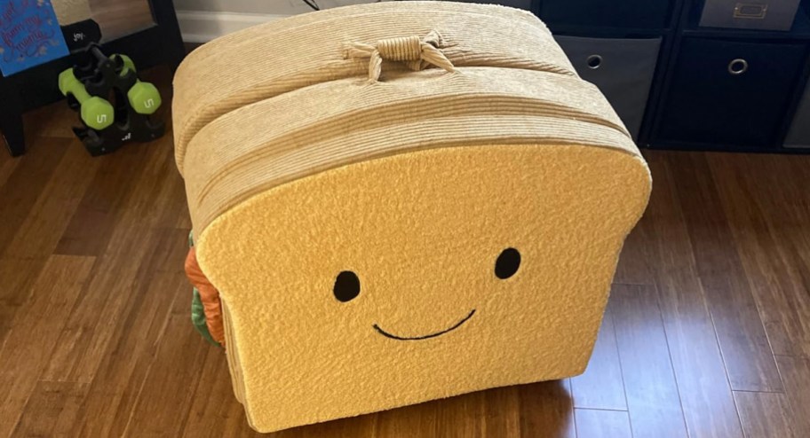 sandwich travel bed folded up