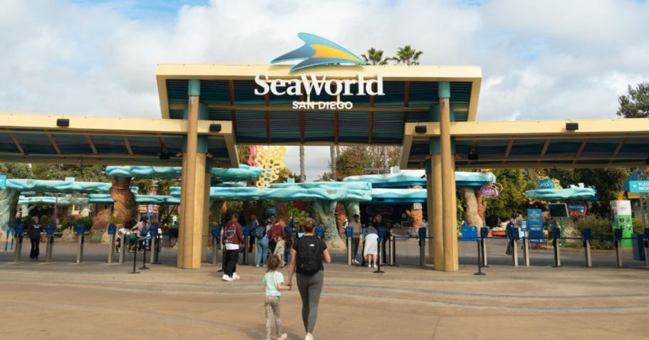 SeaWorld San Diego & Sesame Place Tickets from $51 Per Day