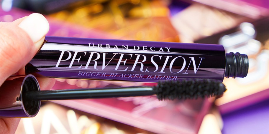 hand holding urban decay perversion mascara