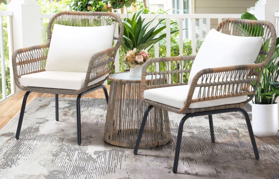 wicker patio chairs and table with which cushions