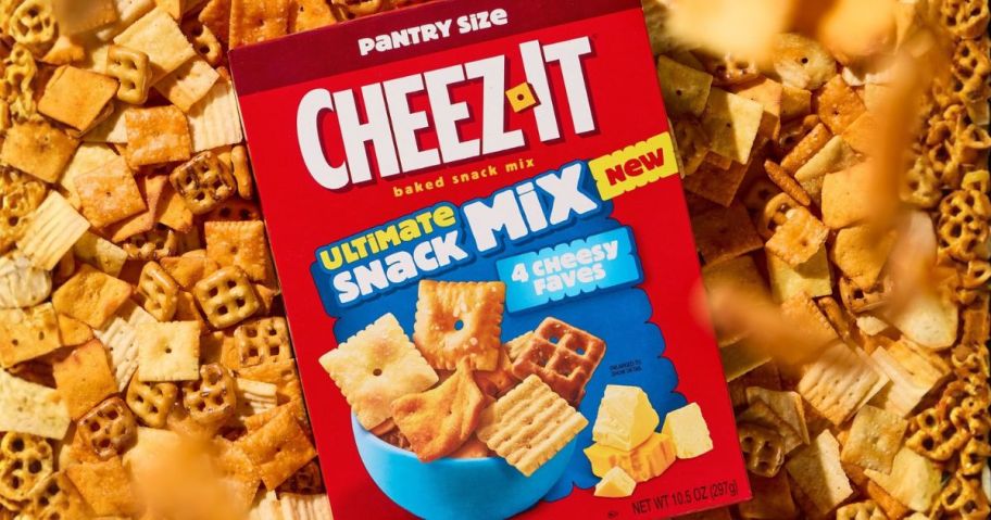 Cheez-It Ultimate Snack Mix 10.5oz box