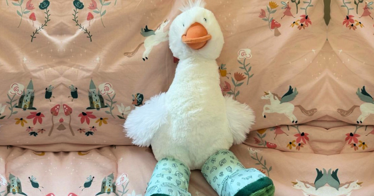 Gigglescape Stuffed Animals from $8 on Target.com (Save More w/ Toy Coupons!)