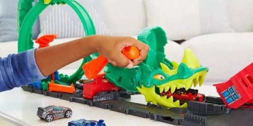 Hot Wheels City Bundle Just $39.99 Shipped (Reg. $75) | Includes 4 Playsets, Cars & More