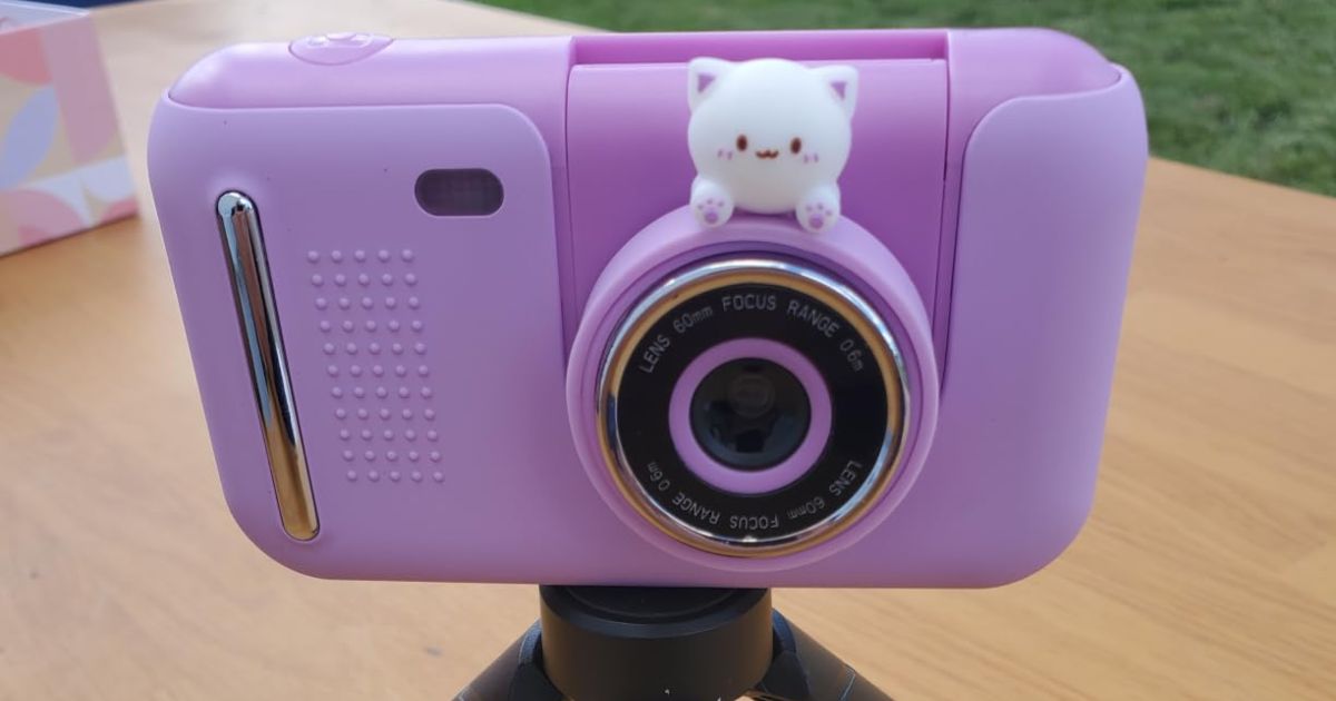 Kids Digital Camera Bundles Only $16.99 Shipped on Amazon (Includes Tripod, SD Card & More!)