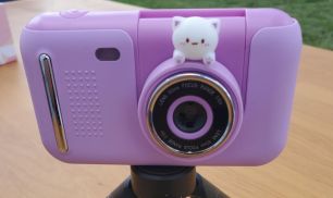 Kids Digital Camera Bundles Only $16.99 Shipped on Amazon (Includes Tripod, SD Card & More!)
