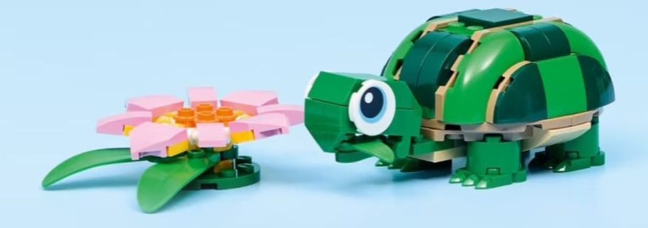 LEGO Creator 3-in-1 Turtle w Water Lily Flower