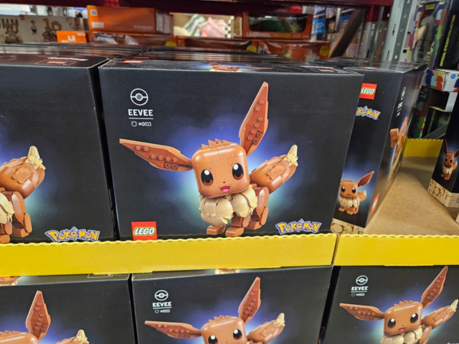 A LEGO box featuring a model of Eevee from Pokémon.