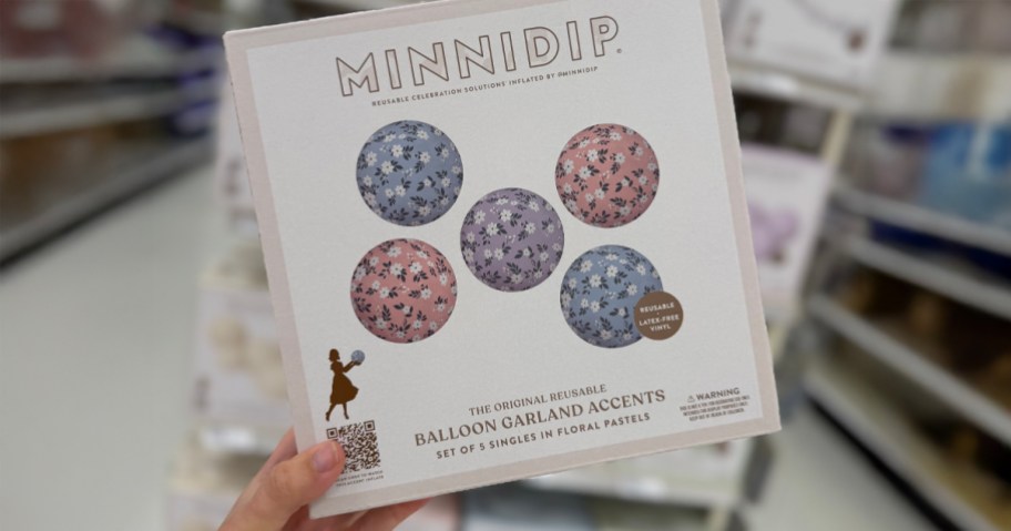 Minnidip Balloon Garland Accents in Floral Pastels