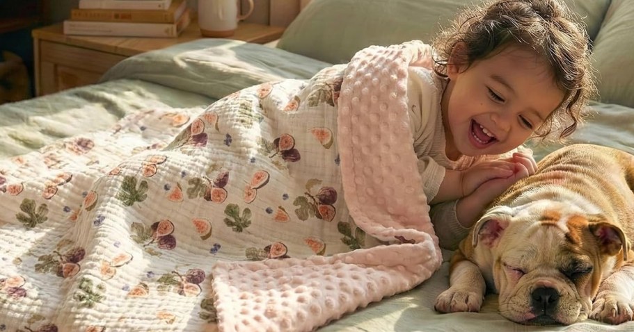 Muslin & Fleece Baby Blankets from $9.59 on Amazon (Reg. $16)