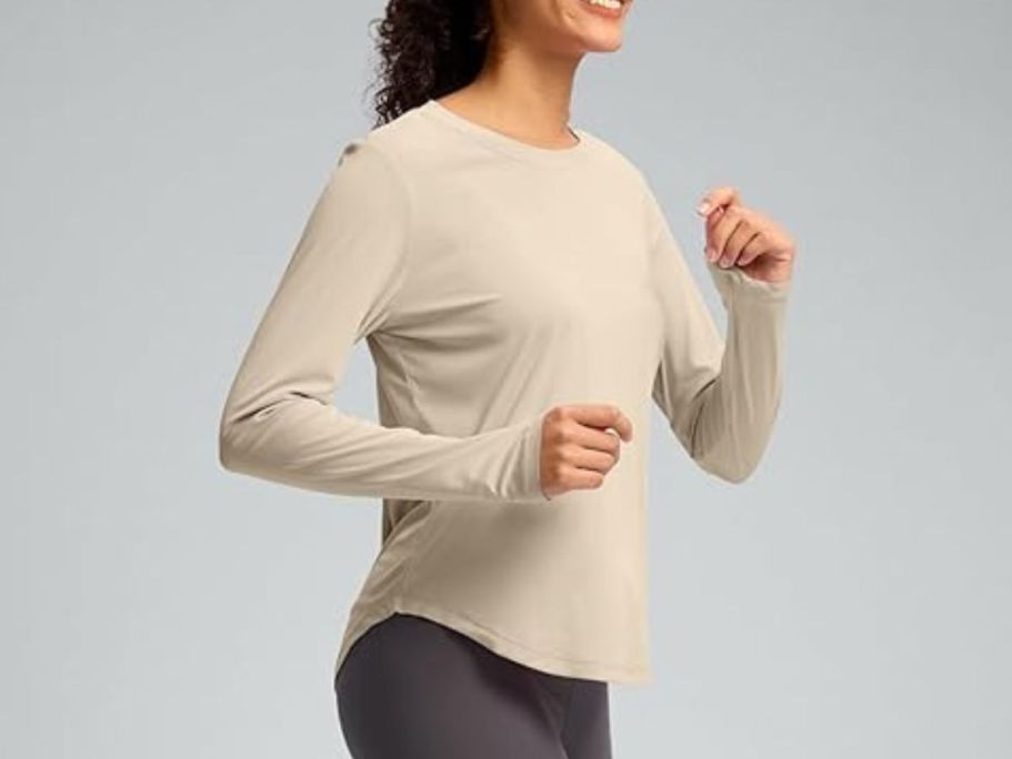 Women’s UPF 50+ Rash Guards Only $9.99 on Amazon (Reg. $20)