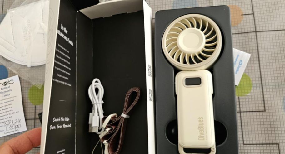 Included in the box is a vanilla swirl pan.