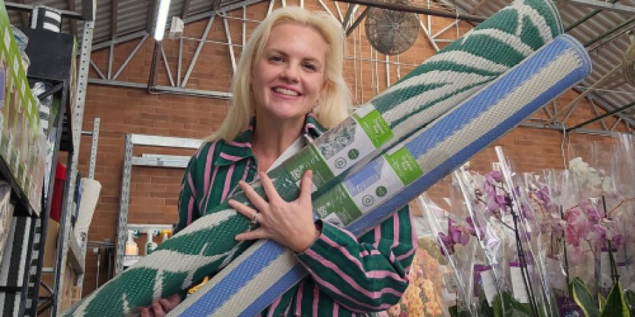 These 5×7 Walmart Outdoor Rugs are an Absolute Steal at Under $20