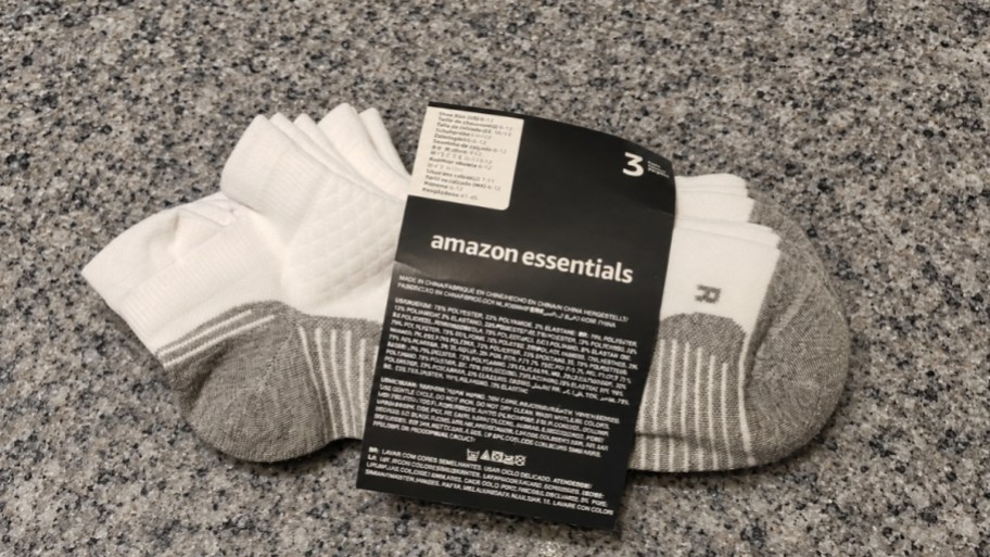 a 3 pack of amazon essentails low cut mens socks