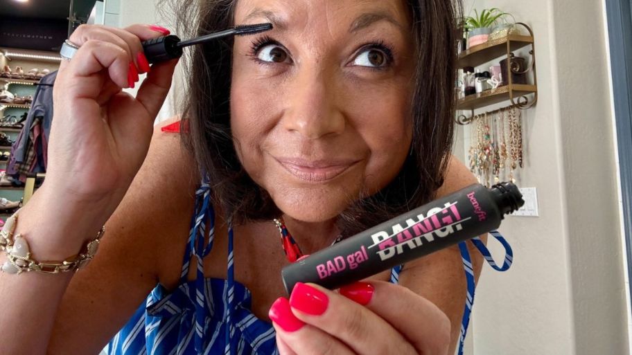 woman applying bad gal bang mascara 