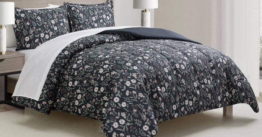 Macy’s Comforter & Quilt Sets from $17.95 (Today Only!)