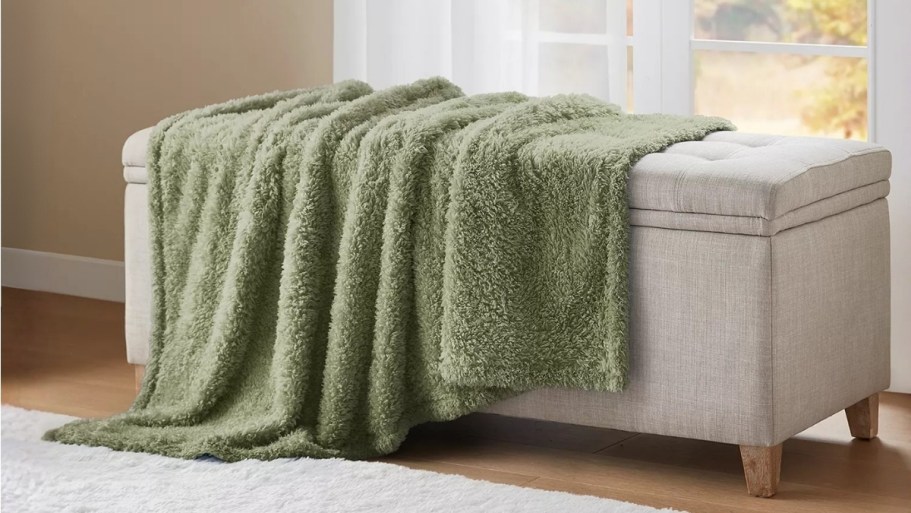 Macy’s BOGO Bedding & Bath Sale | Cozy Throw Blankets Just $15 Each