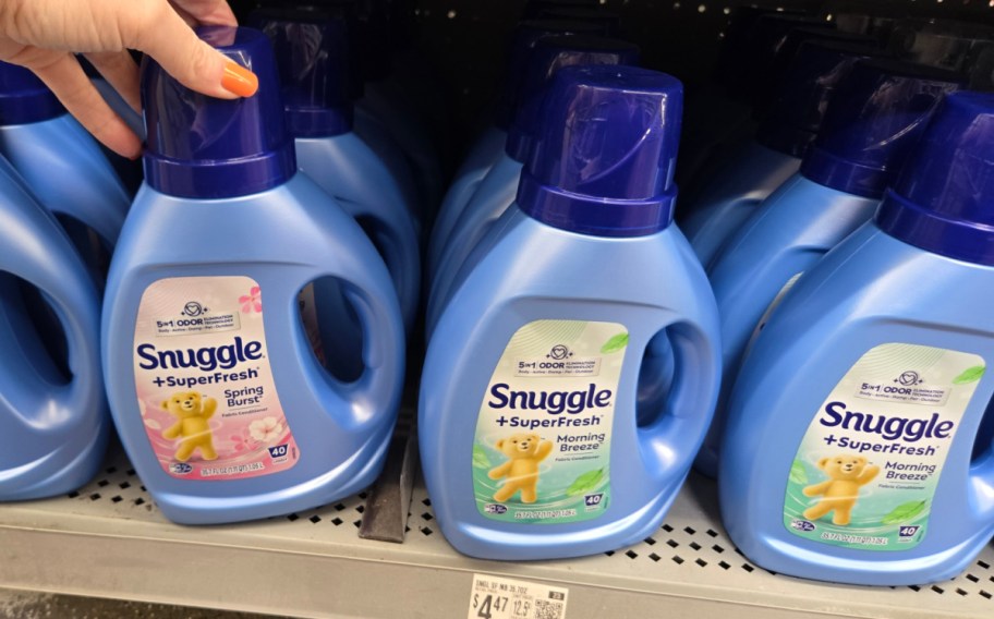 bottles of snuggle superfresh on a store shelf