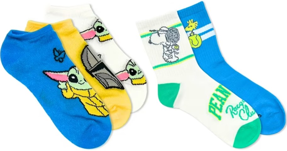 star wars and snoopy socks 