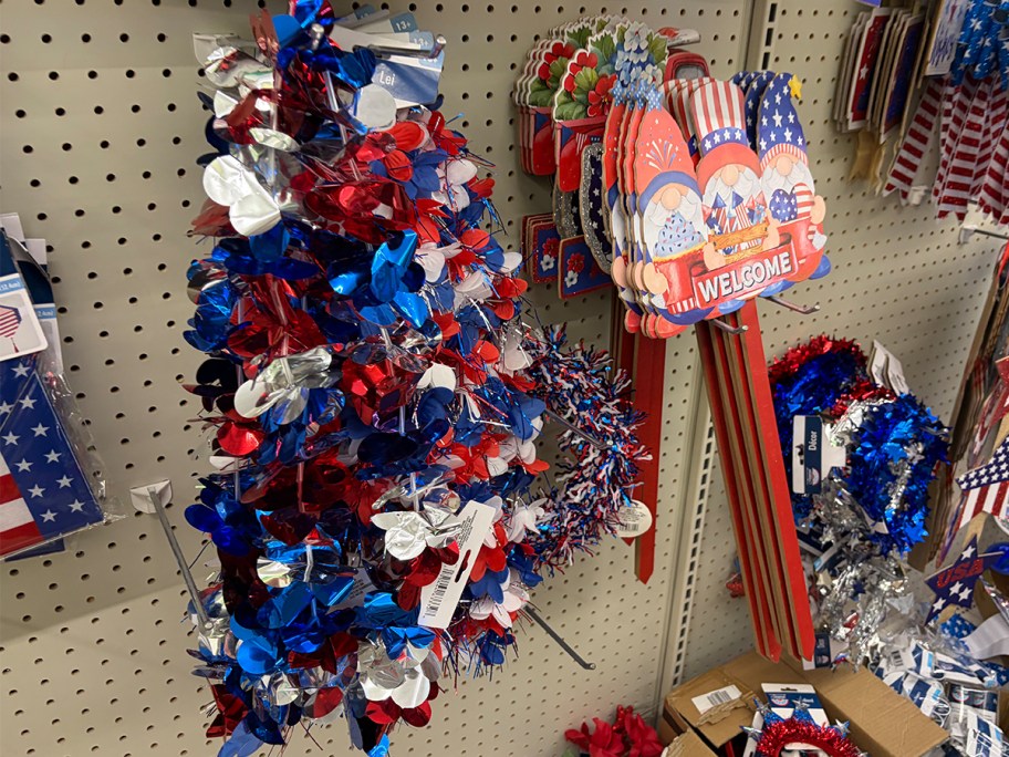 Americana Leis and Yard Signs