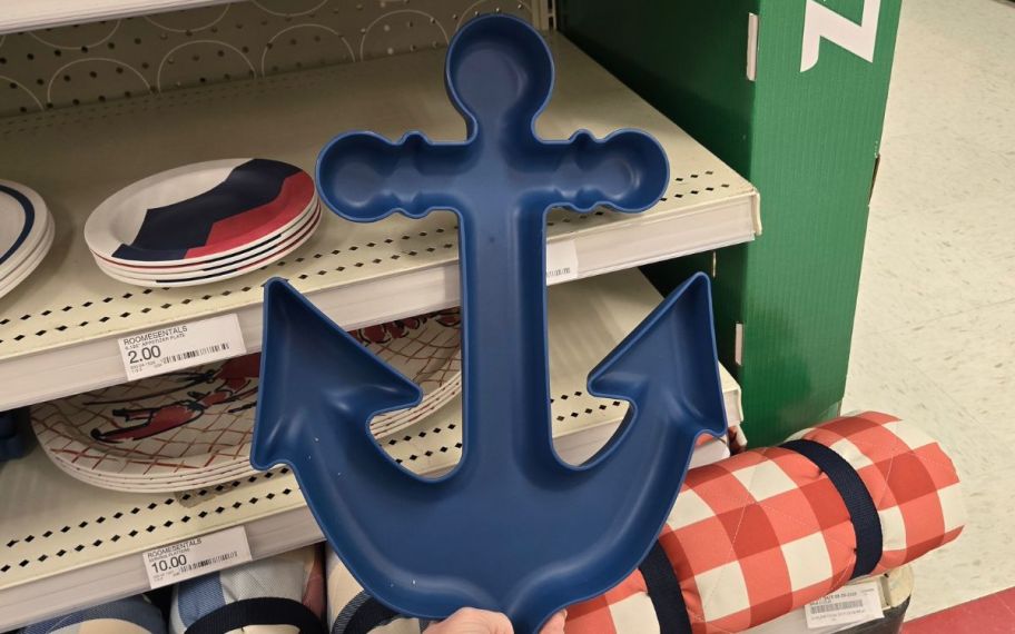 hand holding Room Essentials Anchor plate