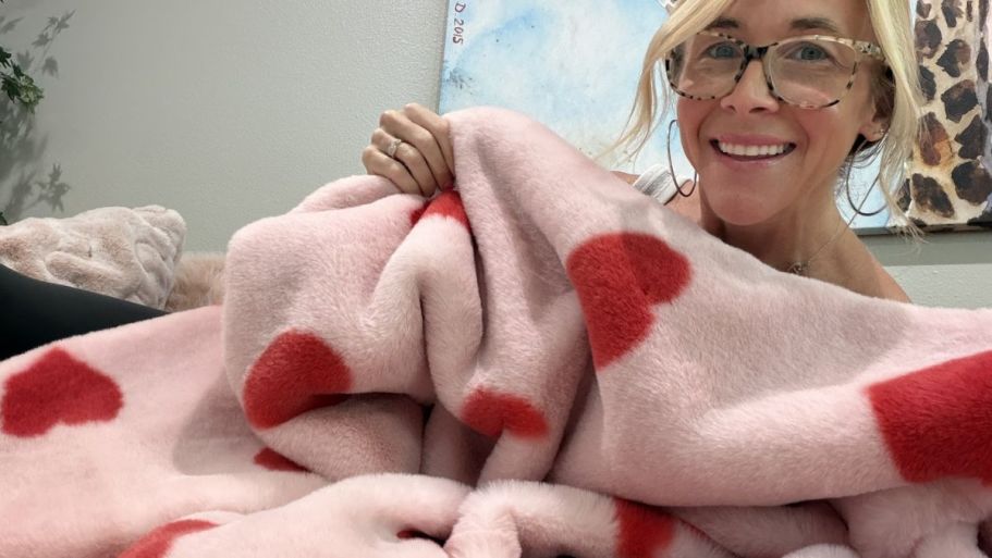 Team-Fave Anthropologie Blankets from $42 (Regularly $128) – Today ONLY!