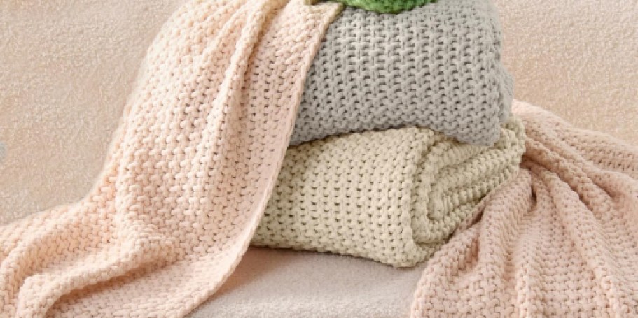 Chunky Knit Throw Blanket Just $9.99 on Amazon (Reg. $20)