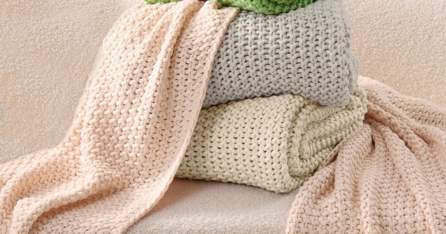 50% Off Chunky Knit Throw Blankets on Amazon