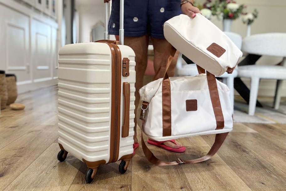 Luggage 3-Piece Set Only $59.98 Shipped on Amazon (Reg. $90)