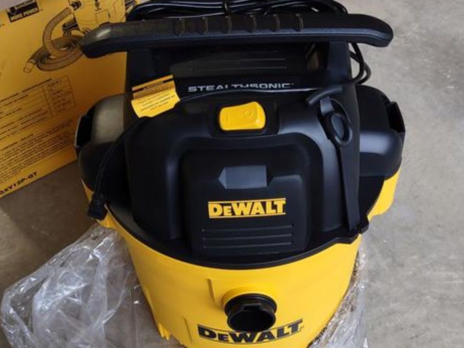 DEWALT 6-Gallon Wet/Dry Shop Vacuum Just $69.98 Shipped on Lowes.com